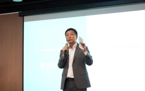 ‘통합’ SK온, 첫 CEO 타운홀 미팅 진행… ”’원팀’으로 단단한 성장” 다짐