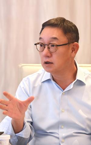 현신균 LG CNS 사장, ‘피지컬 AI’ 시장 주도할 것”