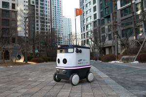 Samsung C&T Expands Autonomous Delivery Robot Service to Apartment Doorsteps