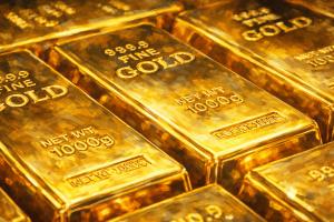 Dollar hits four-month low as gold tops $5,000 amid political-risk repricing