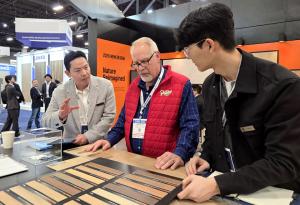KCC Glass Showcases Flooring Designs and Eco Technologies at TISE 2026