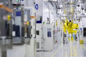 Samsung Electronics Surpasses $1 Trillion Market Value as AI Chip Demand Surges