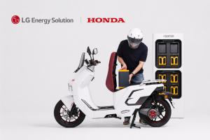 LG Energy Solution and Honda Launch EV Motorcycle Battery Swap Project in Vietnam