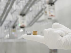 Samsung Electronics Breaks Into Global Top 10 by Market Capitalization