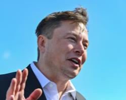 Elon Musk Becomes World’s First Trillionaire Signals Next Era of Wealth Creation