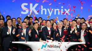 SK hynix Jumps 13% in Nasdaq Debut as U.S. Investors Bet on AI Growth