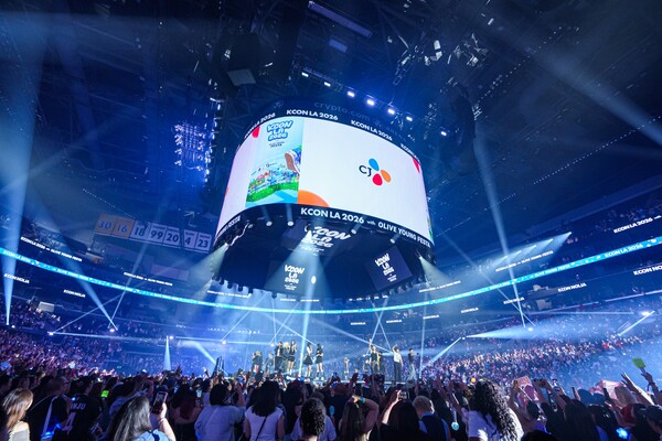 ​미국 현지시간 14~16일 LA 크립토닷컴 아레나와 LA 컨벤션센터에서 열린 ‘KCON LA 2026’ 현장/ CJ 제공​