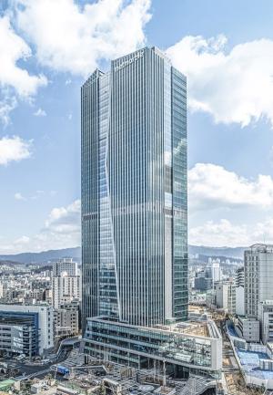 텐센트 지분 매각에 방준혁이 직접 나섰다…넷마블 지분 38.34%로 확대