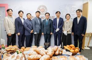 KB증권, 취약계층 자립 돕는 ‘베이커리 굿니스’ 문 열어