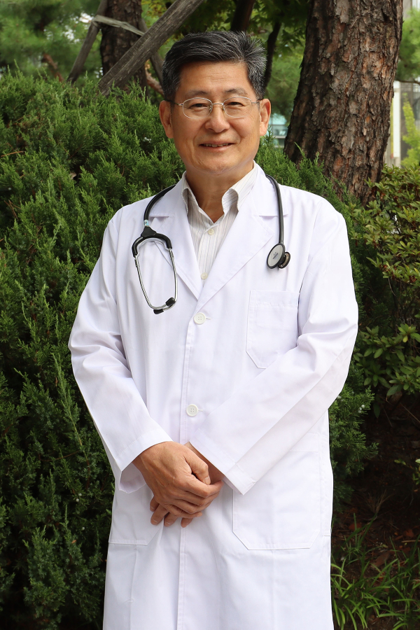 JW중외제약의 공익재단인 JW이종호재단이 ‘2026 JW성천상’ 수상자로 김용민 前 충북대학교 의과대학 교수(67)를 선정했다/ JW중외제약 제공