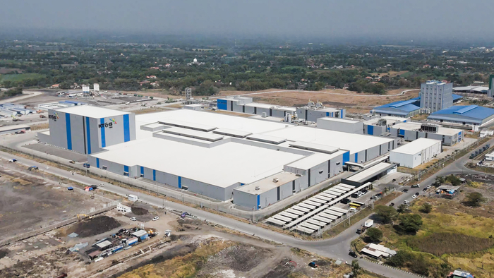Exterior view of KT&G’s new plant in Pasuruan, East Java, Indonesia / Courtesy of KT&G